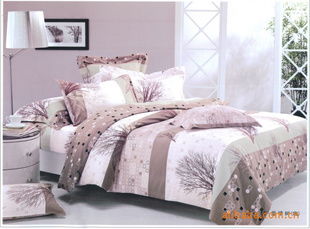 家居日用品 從生活細(xì)節(jié)到商業(yè)藍(lán)海——批發(fā)市場的機(jī)遇與策略